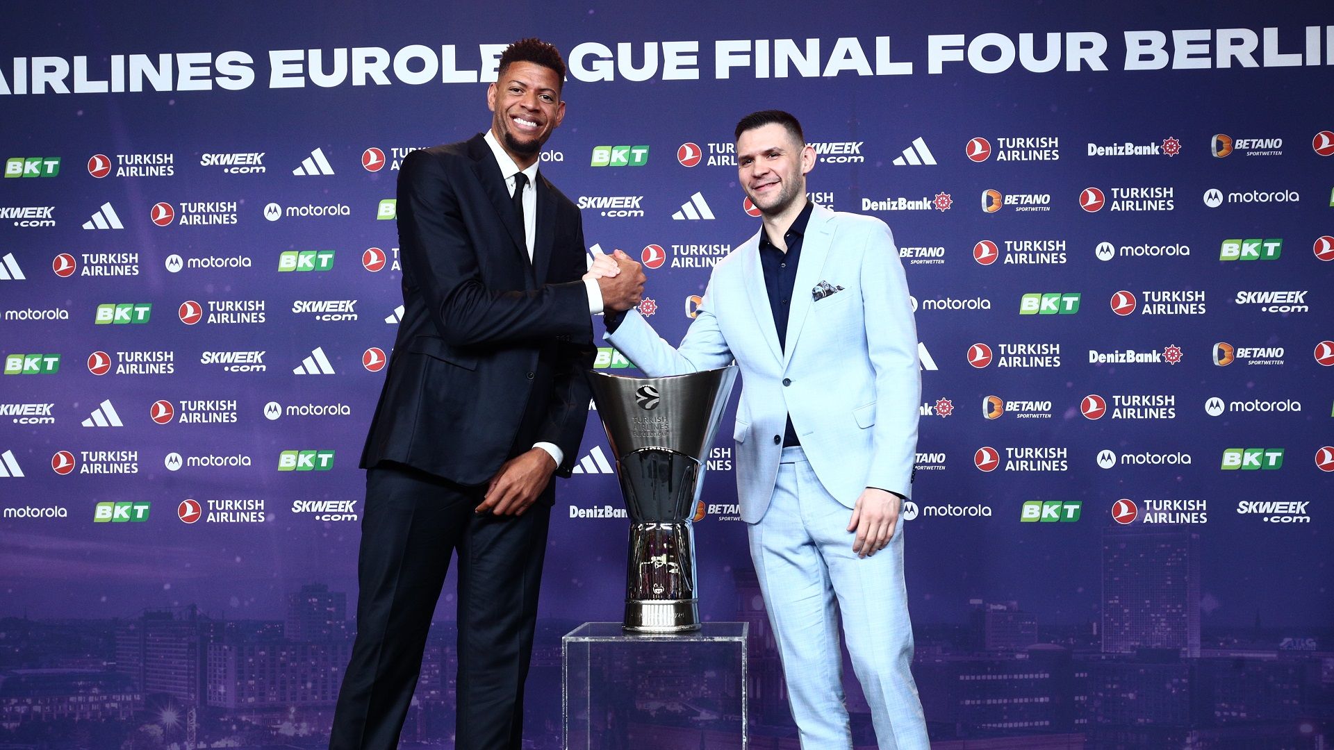 Oι δηλώσεις των Μπαρτζώκα και Παπανικολάου στην συνέντευξη Τύπου (vid)