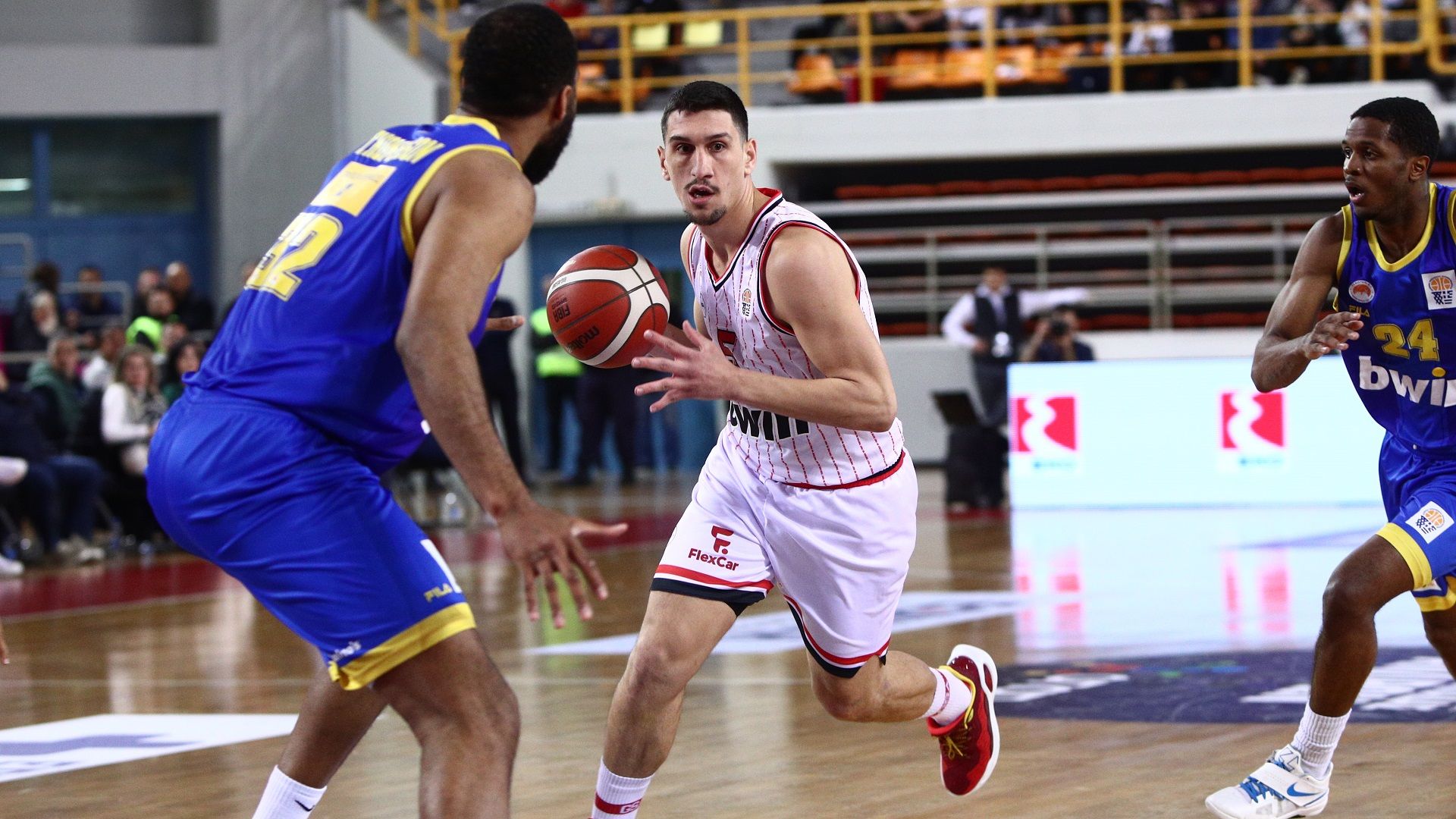 Final 8: Άνετα στον ημιτελικό ο Θρύλος!