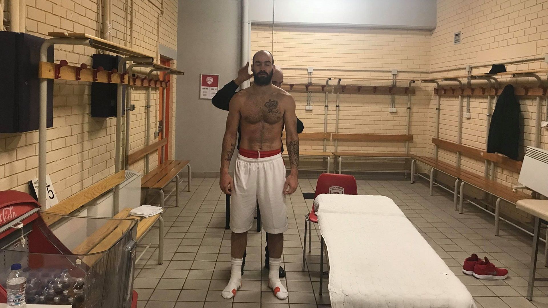 Ο Jean-Pierre Barral εξέτασε τους «ερυθρόλευκους»