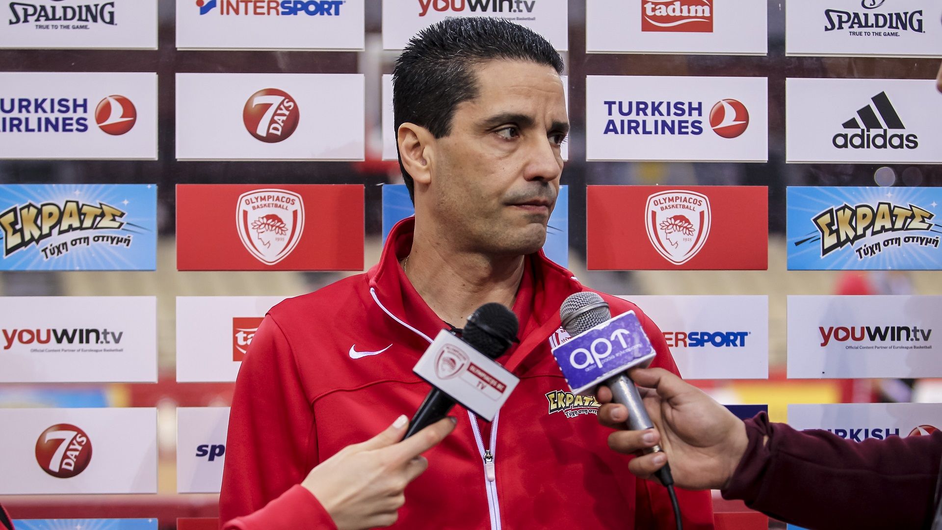 Σφαιρόπουλος: «Όποιος έχει άγχος πάει σπίτι του» (vid+pics)