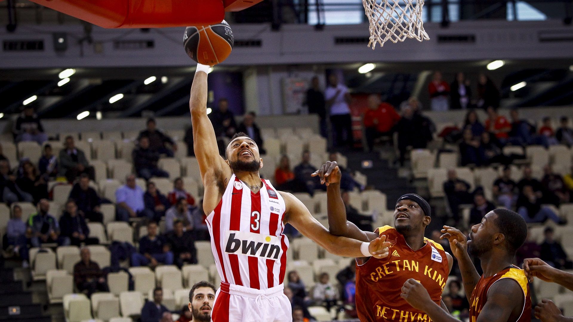 Περίπατος... με επιστροφή Τουπάν (vid)