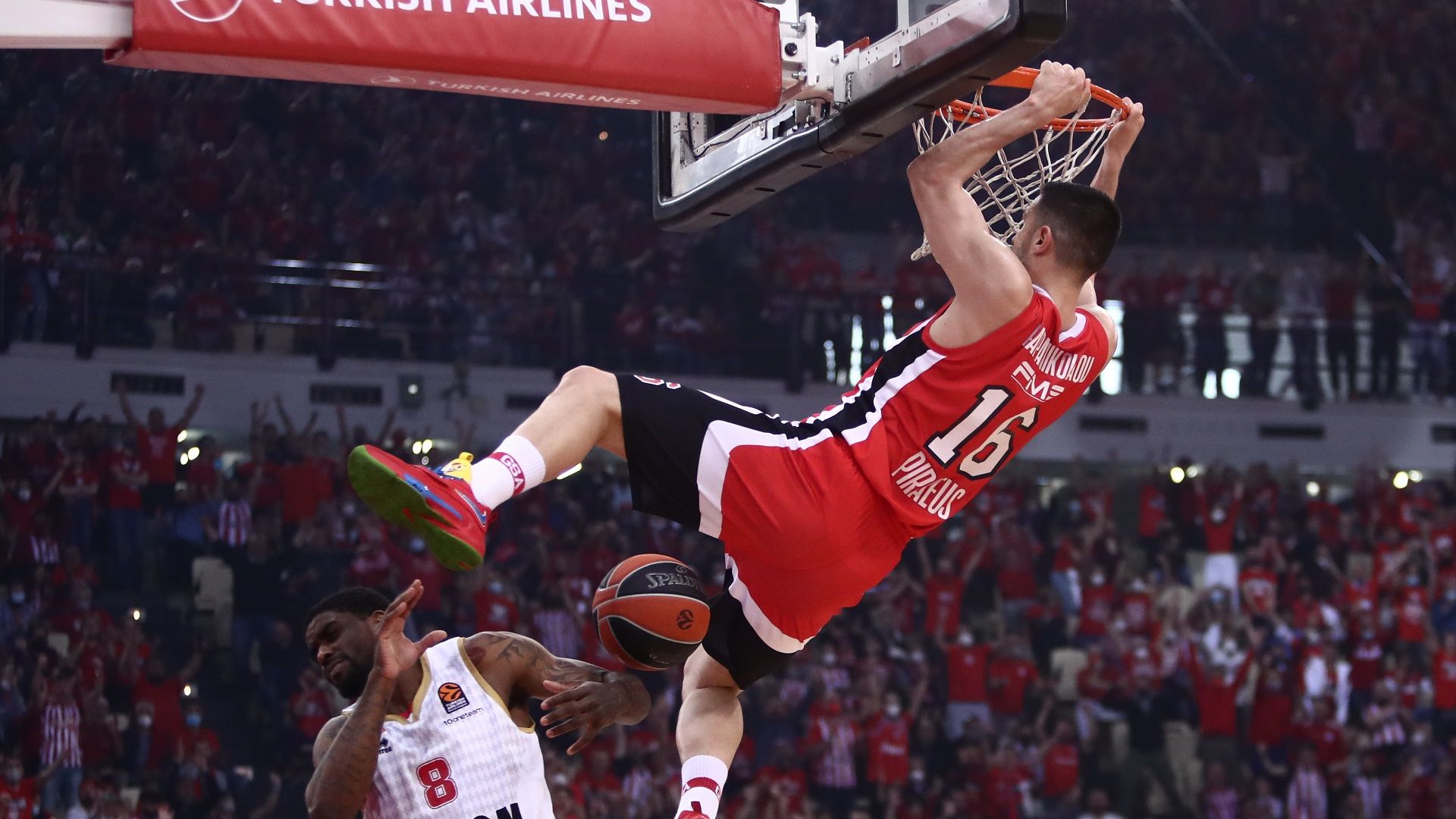 Χάθηκε η μάχη, όχι ο «πόλεμος»