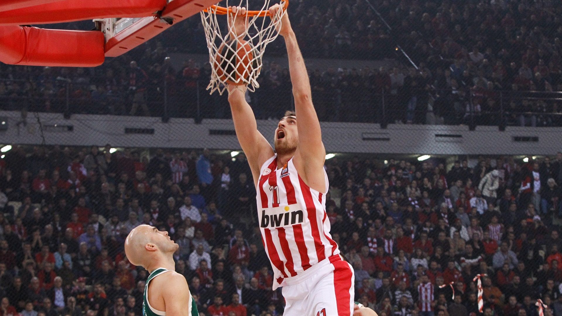 Μεγάλη εμφάνιση και άνετη νίκη! (vid)