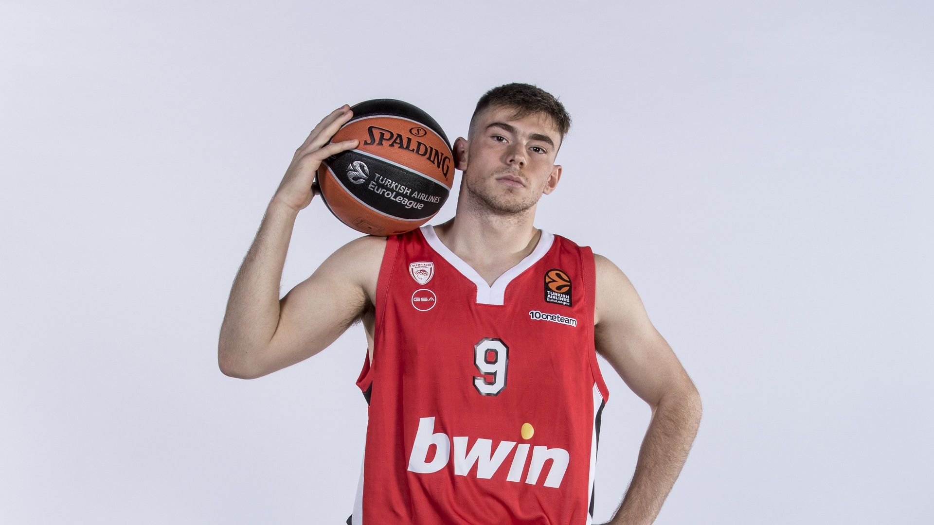 Oikonomopoulos on loan to Panerythraikos