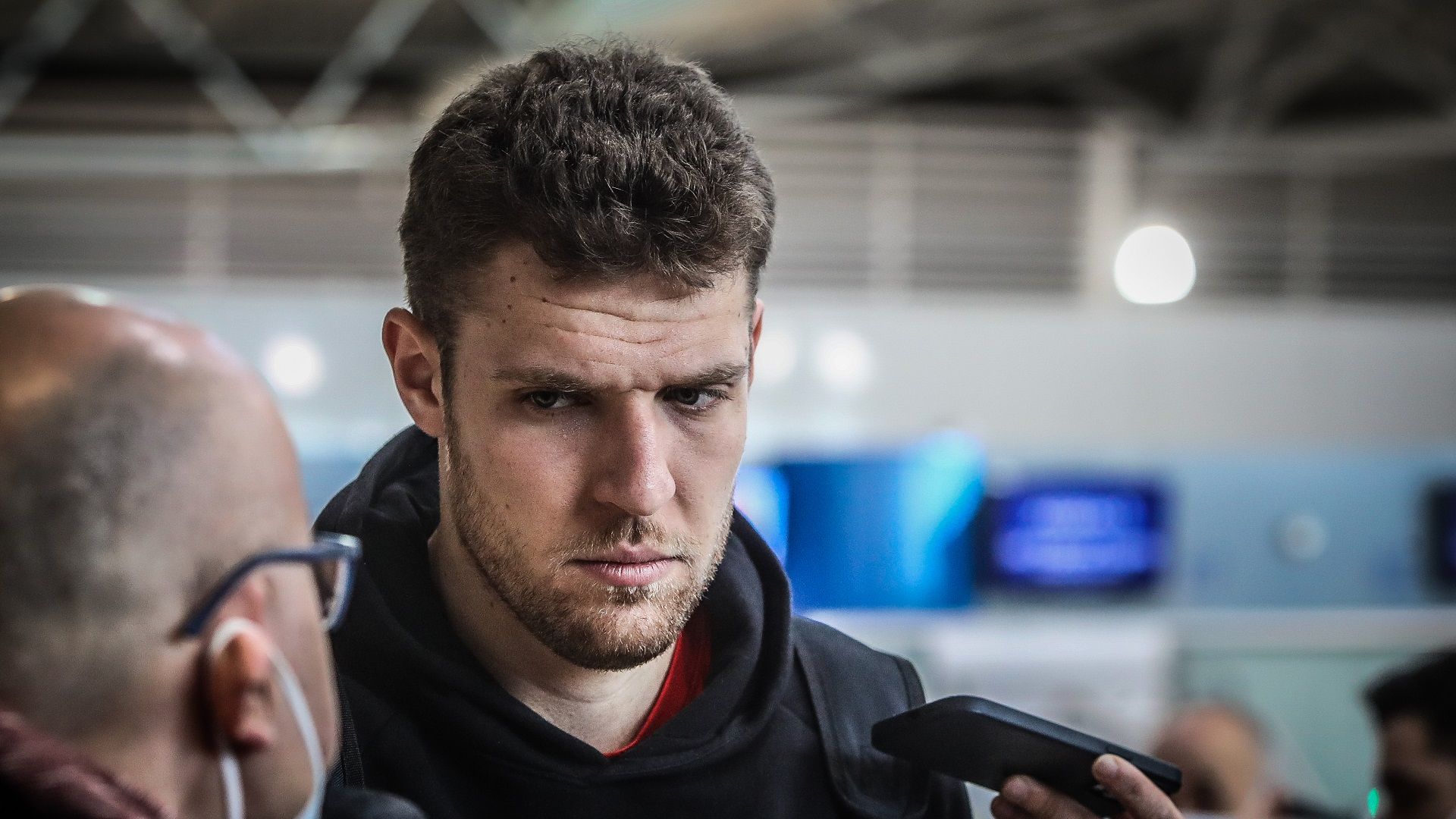 Βεζένκοφ: "Δύσκολο και απαιτητικό το ματς με την Μπαγερν"