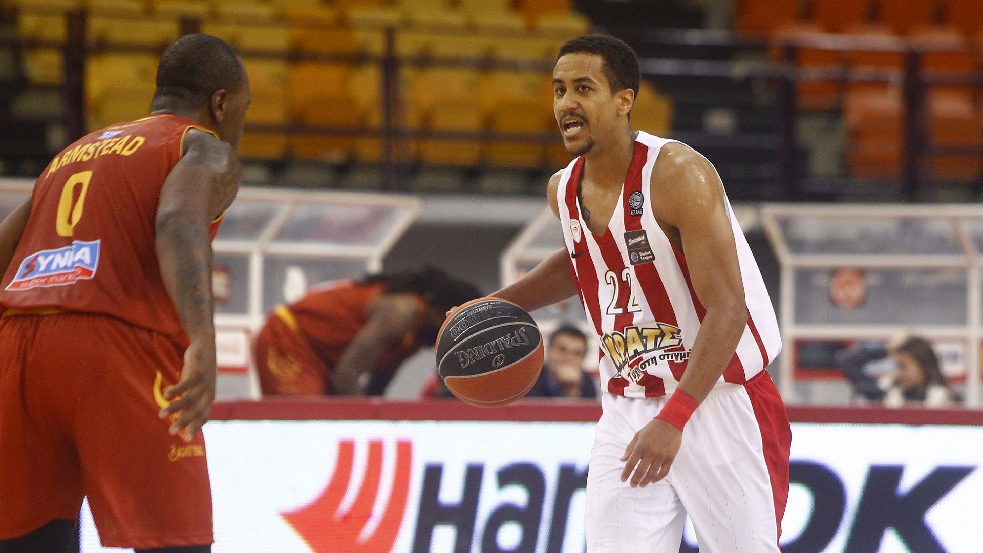 Νίκησε το Ρέθυμνο, ντεμπούτο για Γουίλτζερ