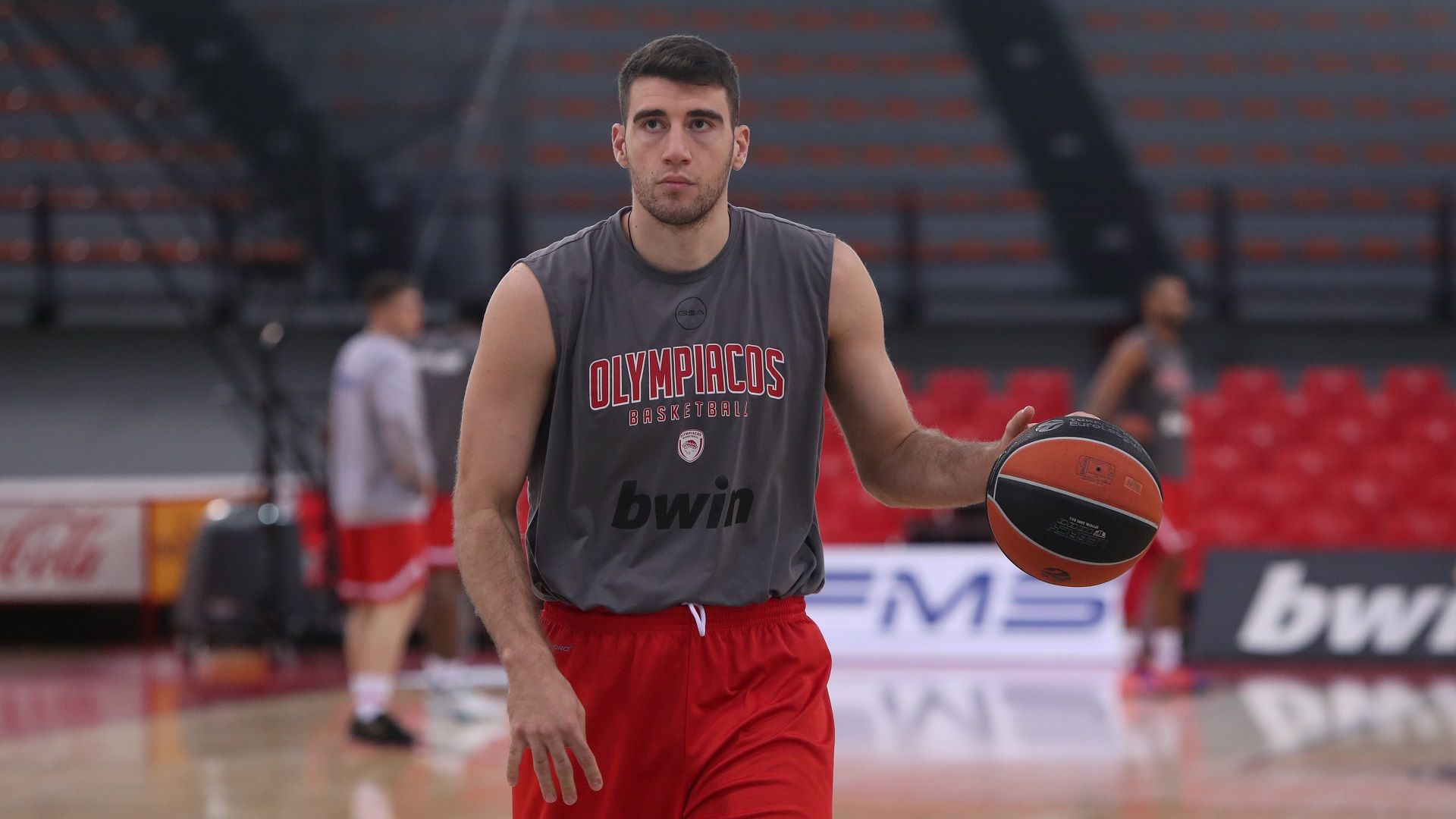 Christidis on loan to Peristeri