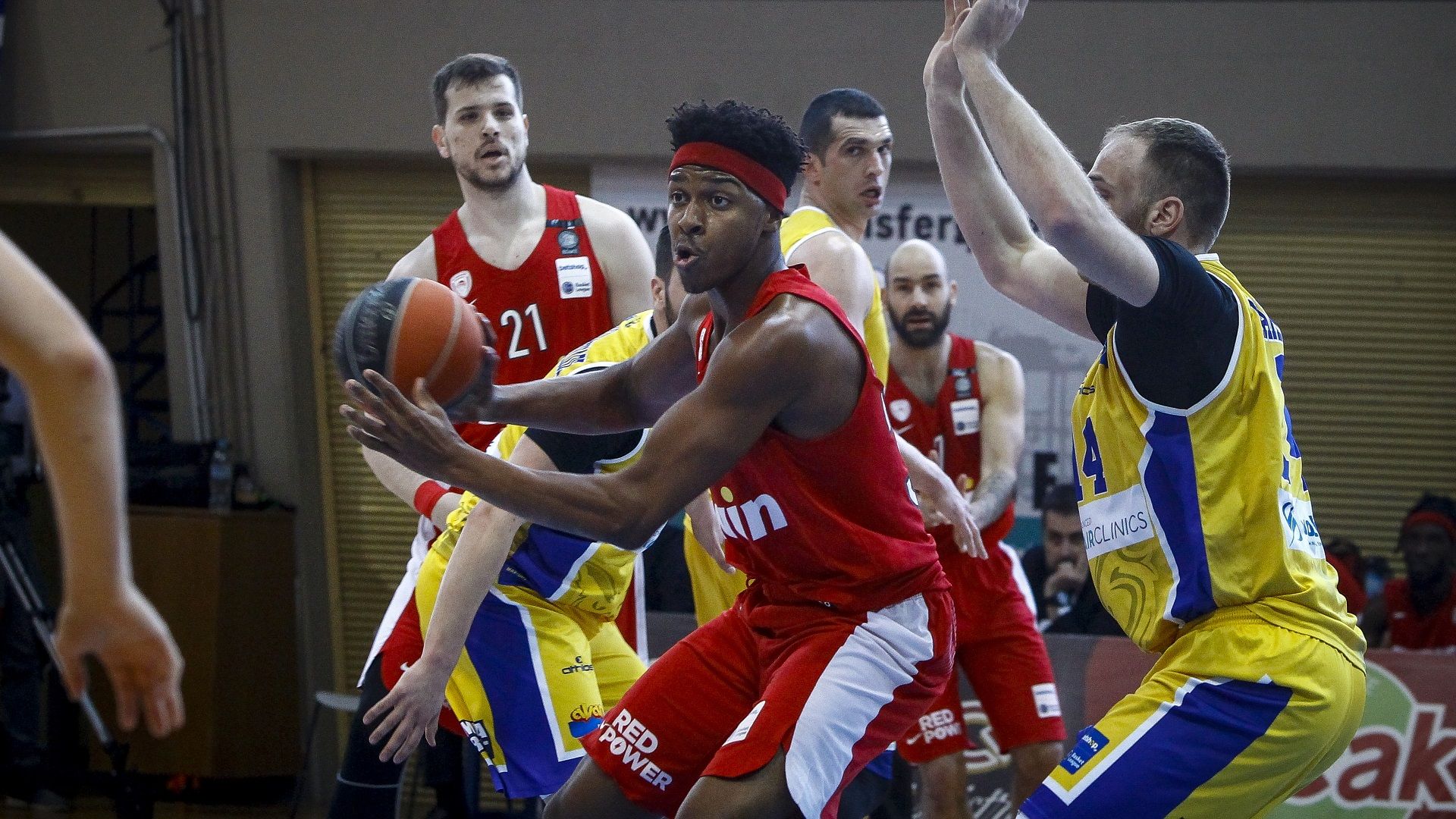 Δυσκολεύτηκε, αλλά πήρε το διπλό στο Λαύριο