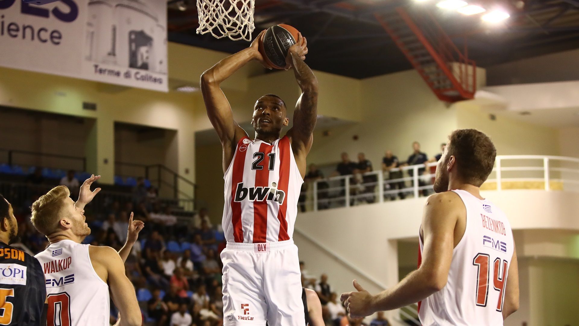 Super Cup: Ολυμπιακός - Προμηθέας 93-65