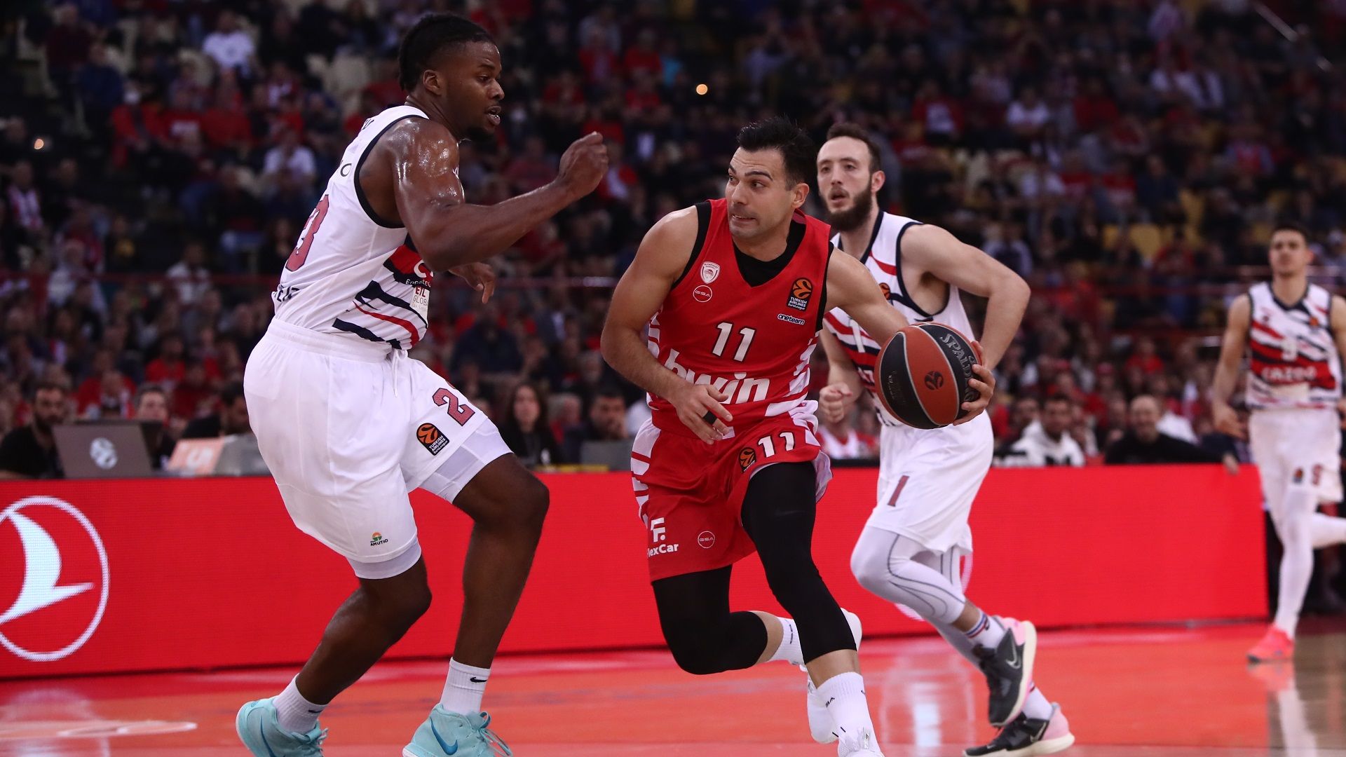 Πρώτος γιατί το άξιζε!