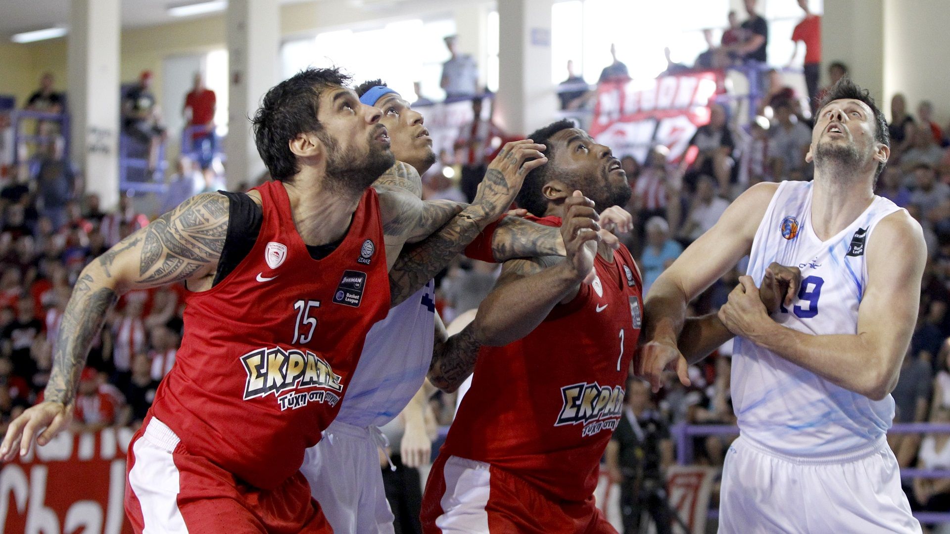 "Σφράγισε" το εισιτήριο για τα ημιτελικά