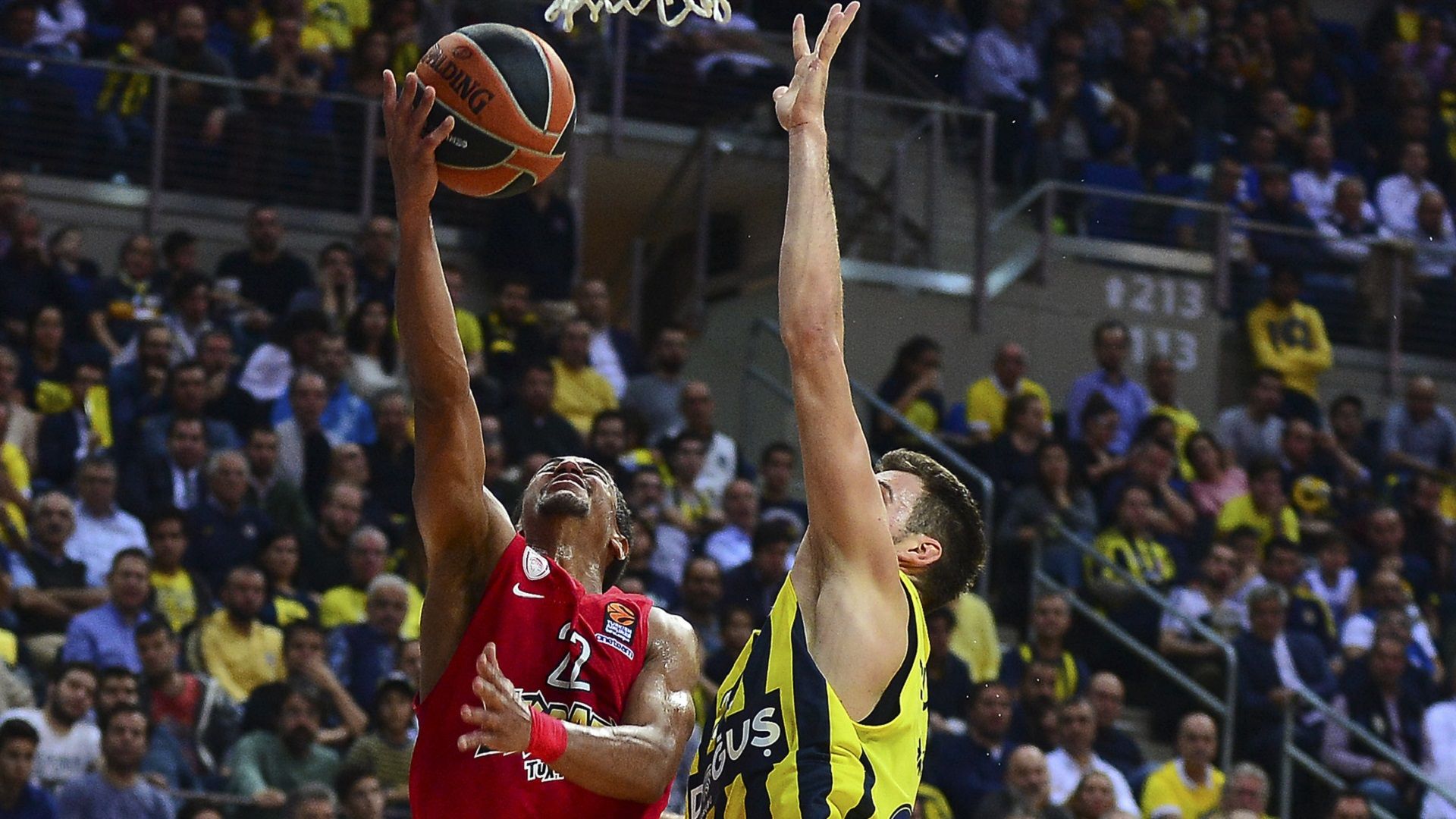 Τεράστιο διπλό στην Πόλη!