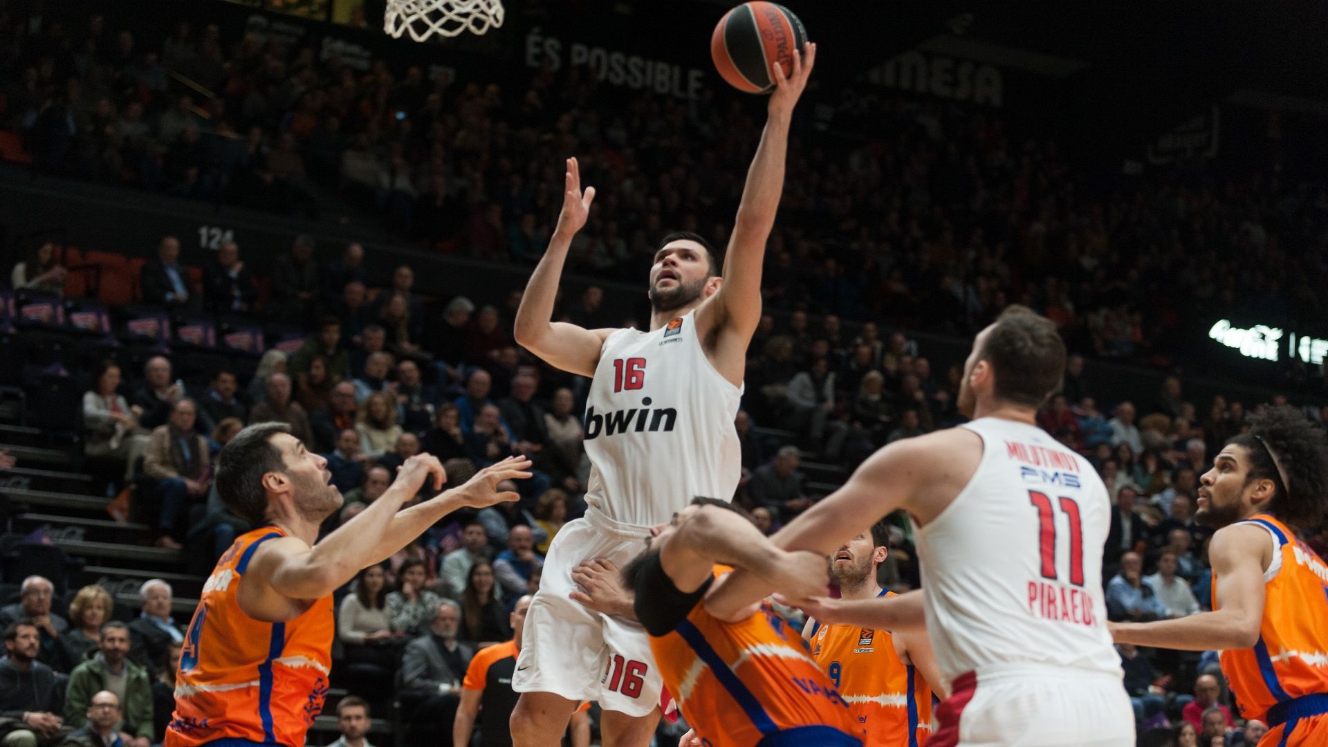 Τεράστιο διπλό στην Βαλένθια!