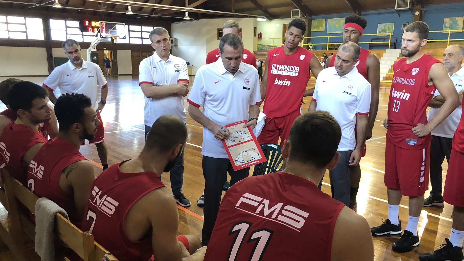 Νικηφόρο το πρώτο φιλικό