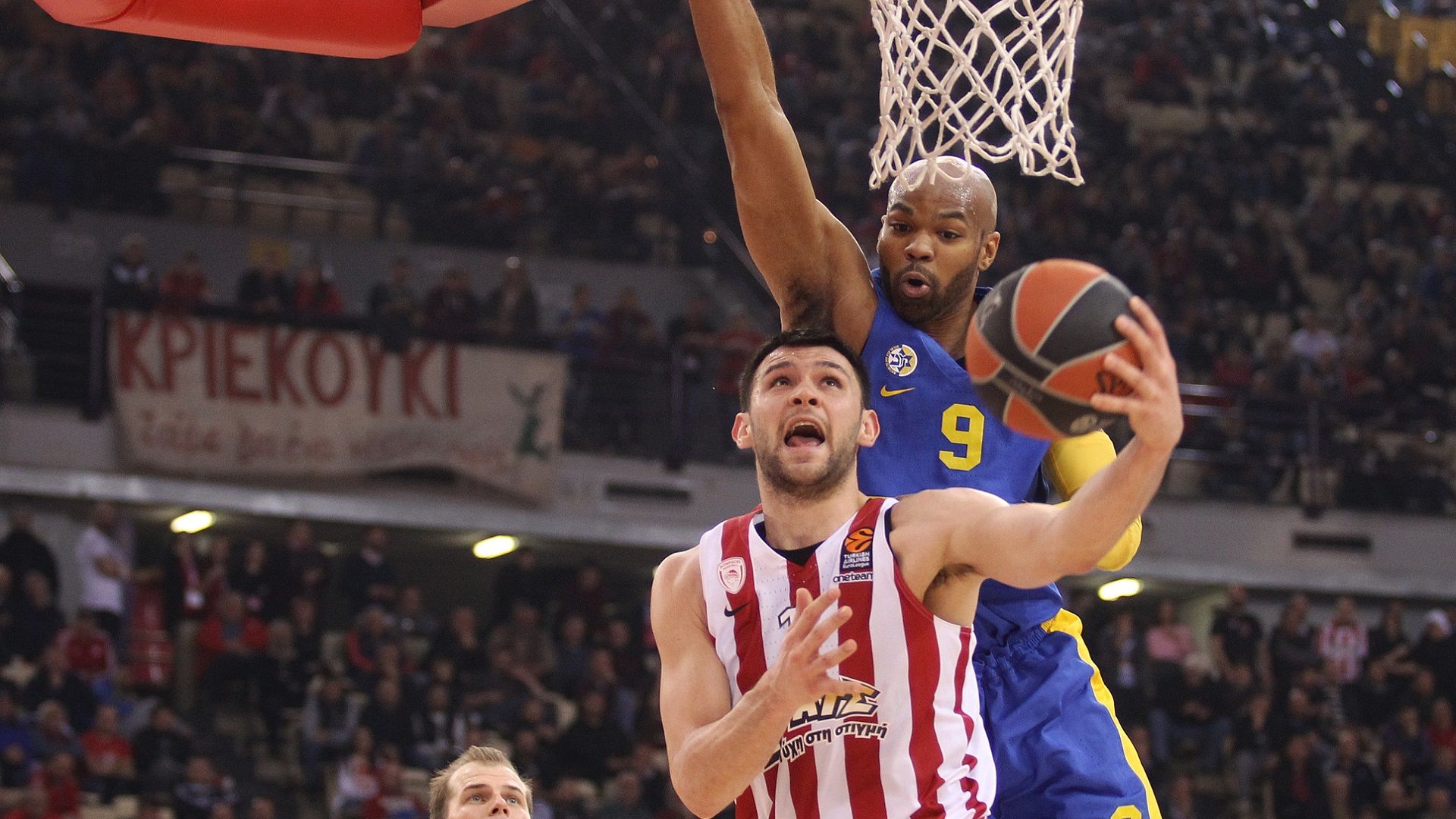 Έκανε περίπατο κόντρα στην Μακάμπι Τ.Α.!