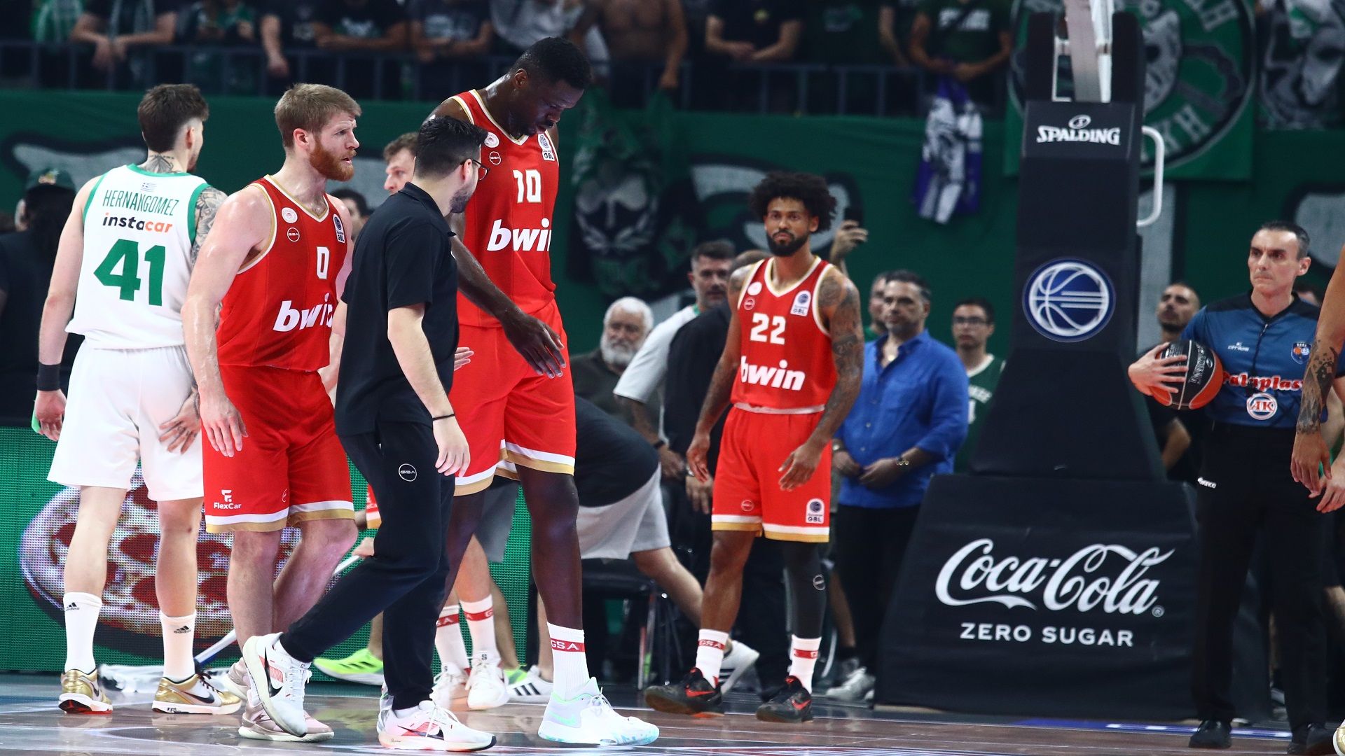 Fall suffered a ruptured patellar tendon