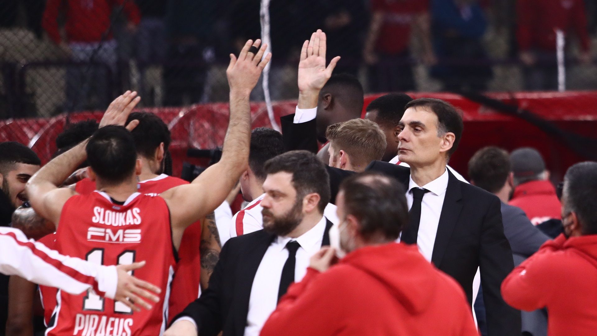 Μπαρτζώκας: "Συγχαρητήρια στους παίκτες και τον κόσμο" (vid)