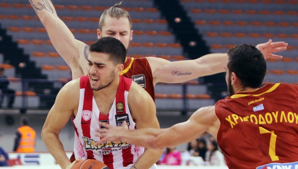 Ουσία και θέαμα