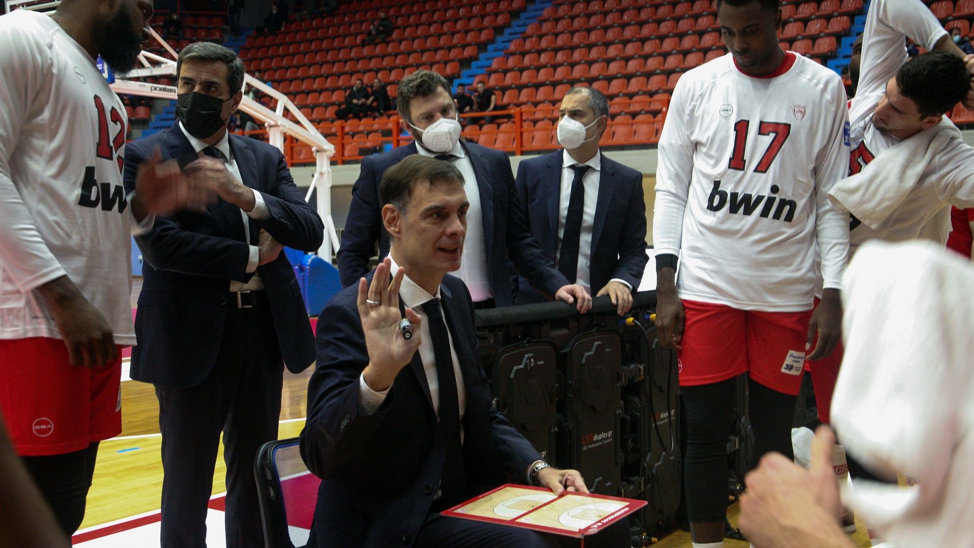 Μπαρτζώκας: "Να συγκεντρωθούμε στο ματς με τον Ερυθρό Αστέρα" (vid)