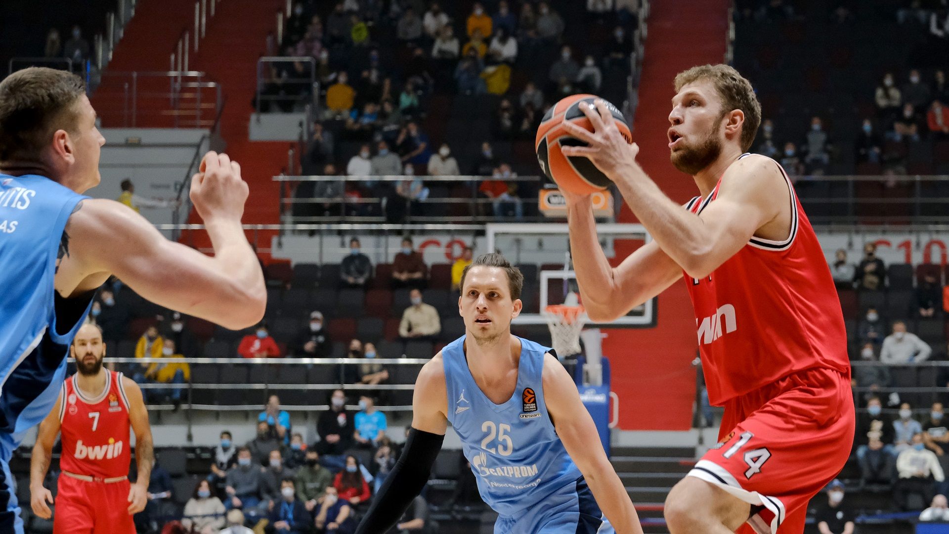 Επιστρέφει με το διπλό από την Ρωσία!