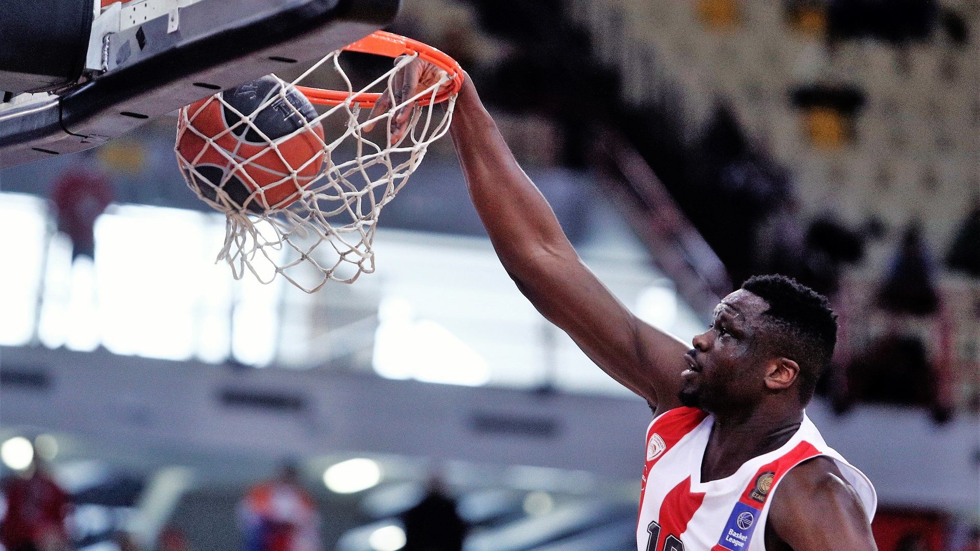 Υπέταξε και τον Προμηθέα