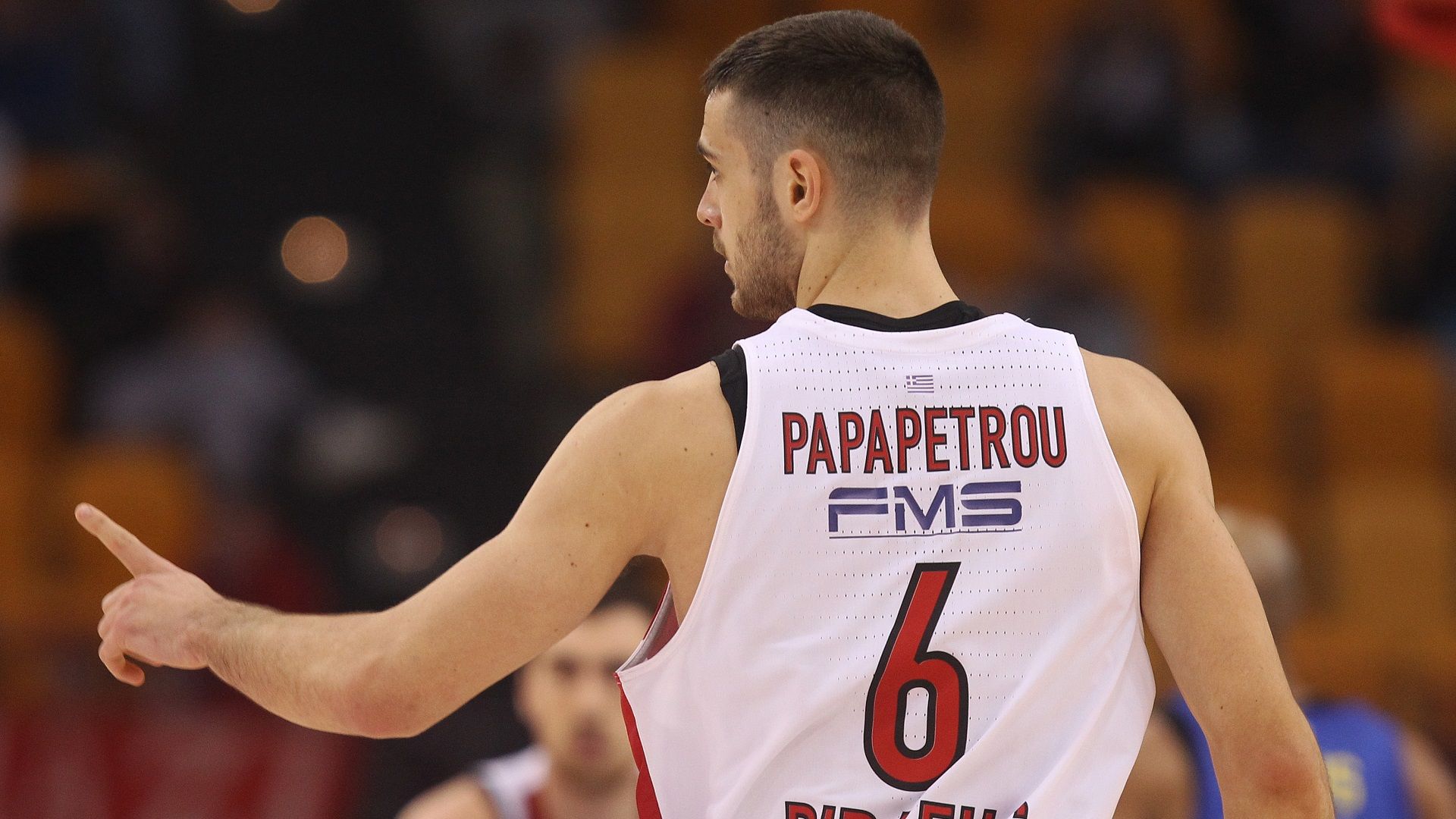 Κάκωση αριστερού άκρου ποδός υπέστη ο Παπαπέτρου