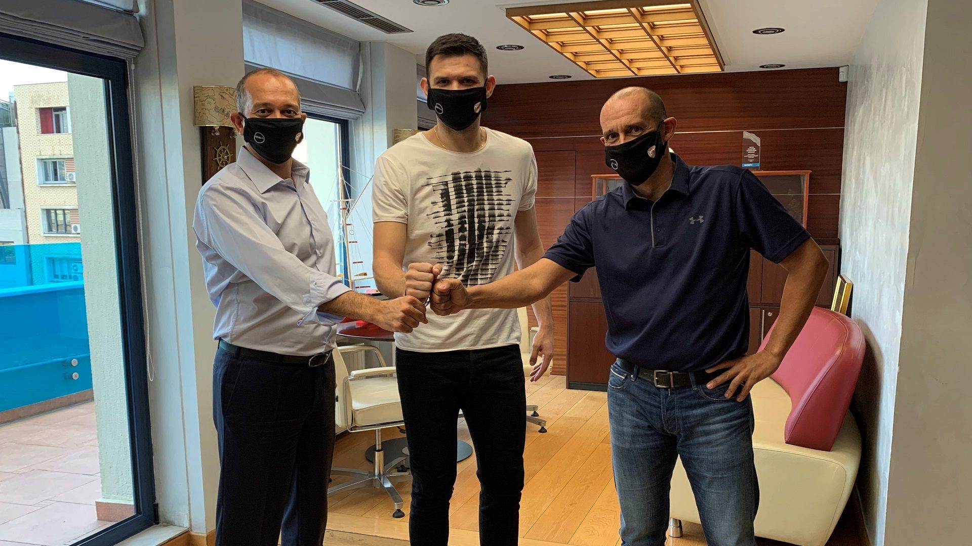 ‘Pap’ anchors at Piraeus through 2023!