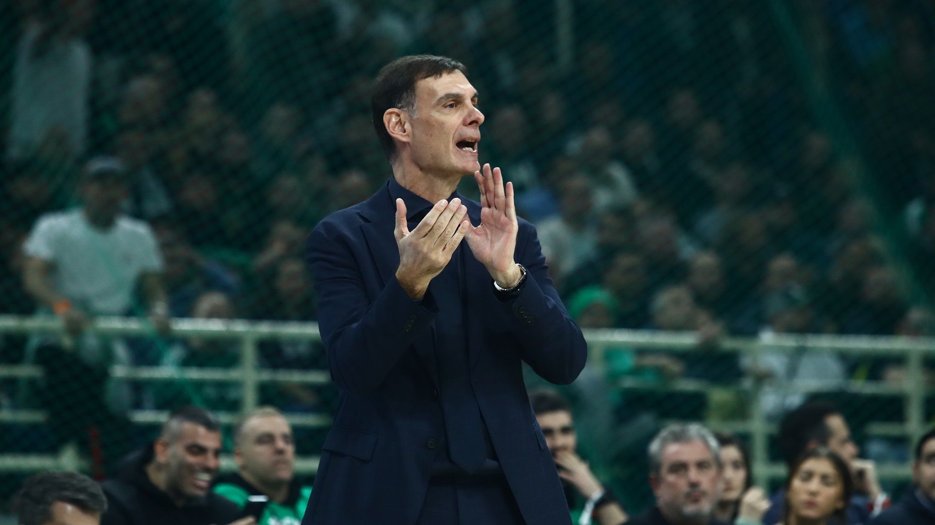 Μπαρτζώκας: «Αναγκαστήκαμε να παίξουμε με αδόκιμα σχήματα»