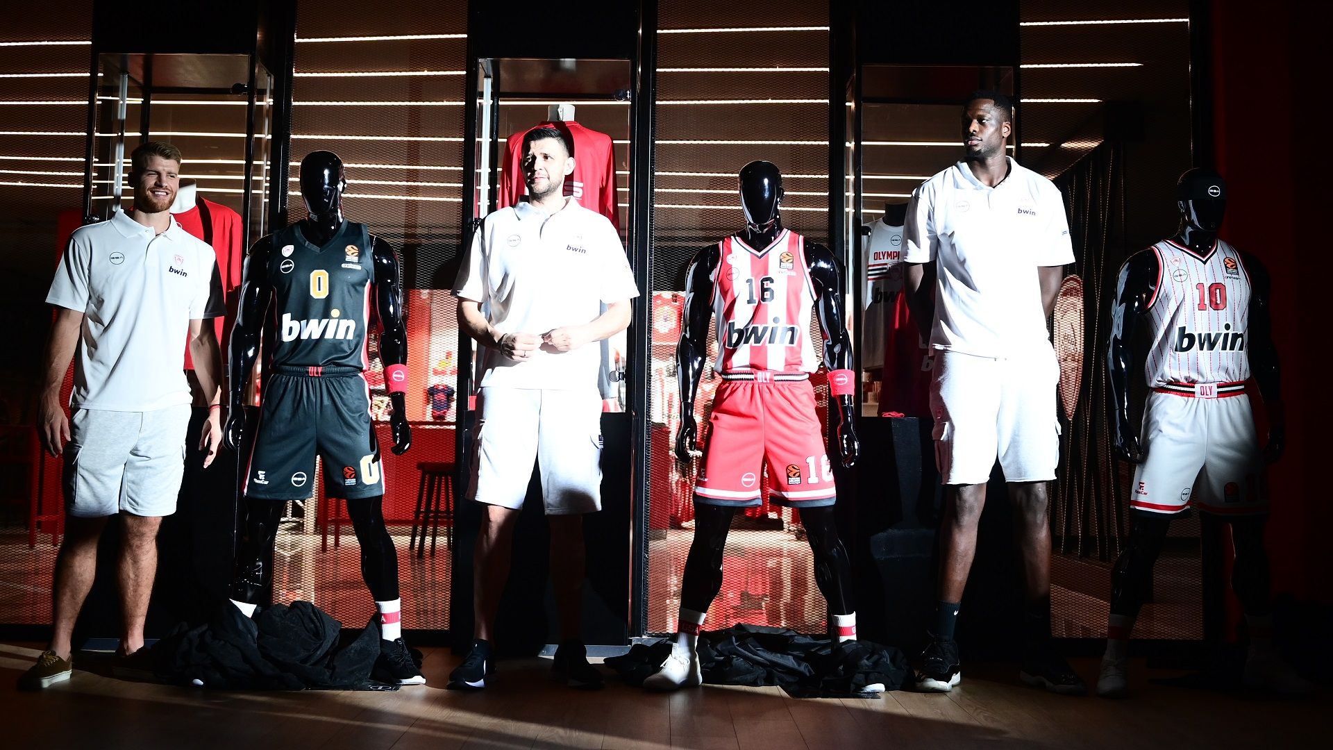 New jerseys aiming to fresh success! (vid)