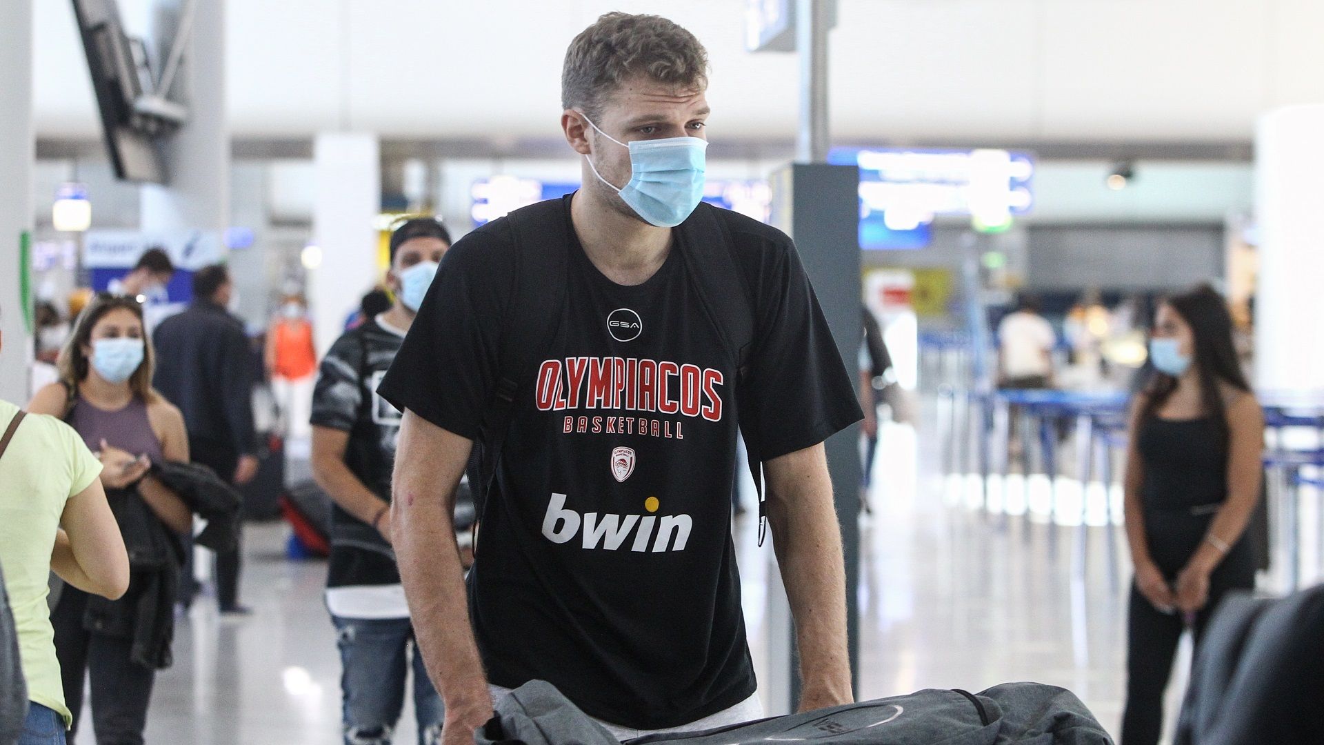 Βεζένκοφ: «Είναι ευκαιρία να δούμε τον βαθμό ετοιμότητάς μας» (pics)