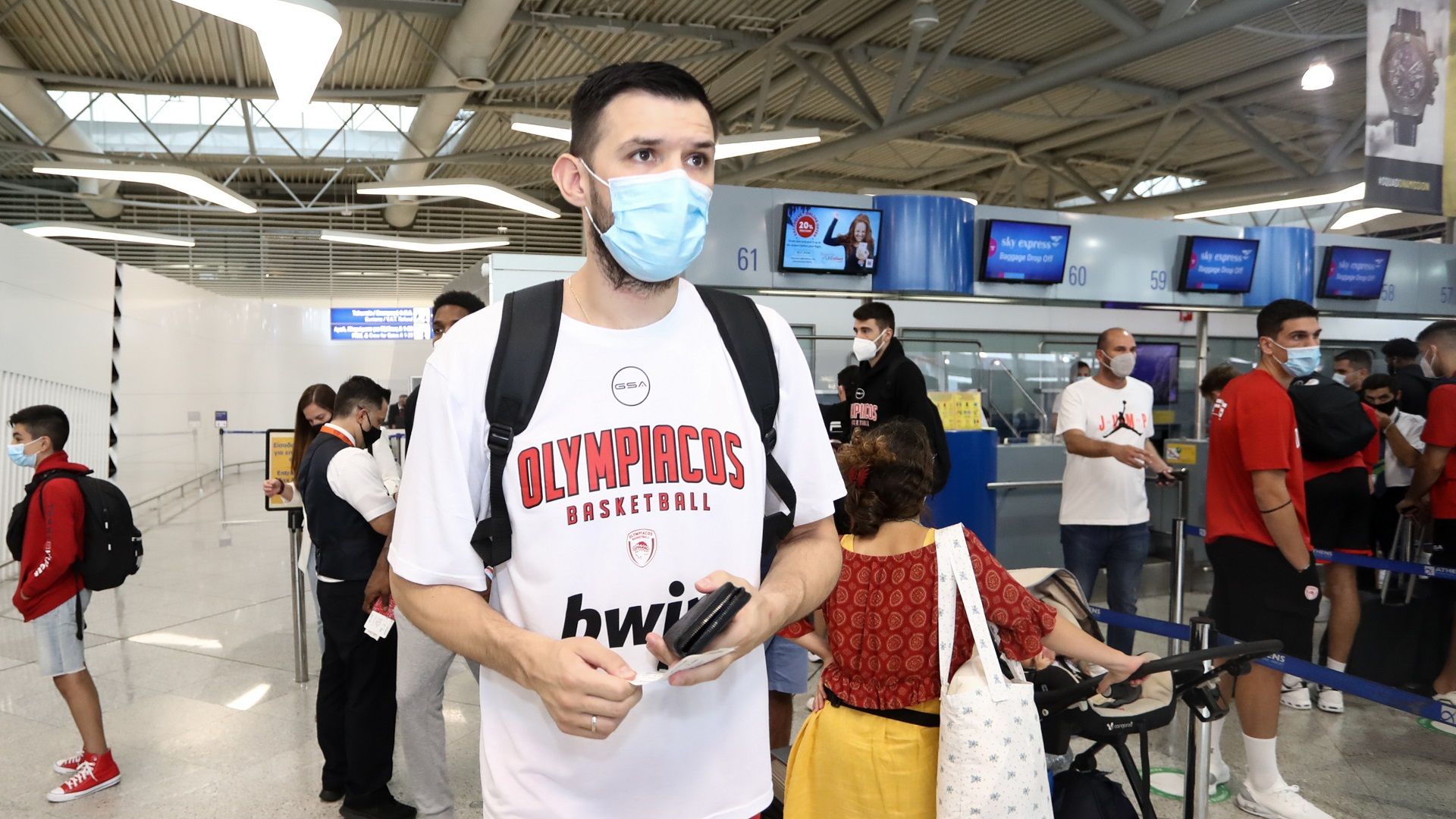 «Πέταξε» για Κύπρο ο Θρύλος