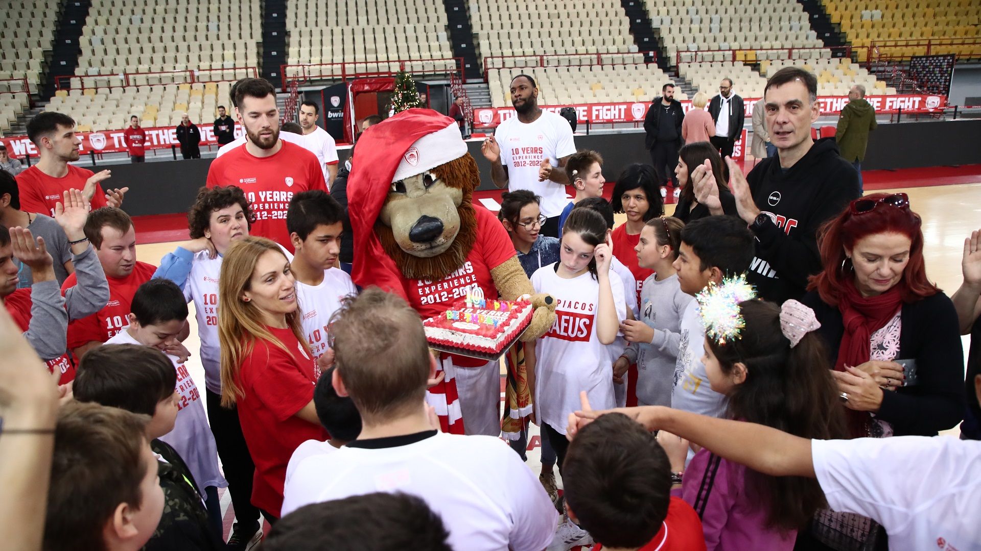 Happy Birthday to ... ONE TEAM!!! (vid+pics)