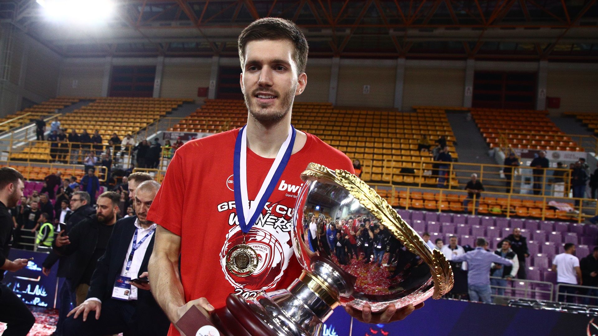 Πετρούσεφ: «Θα συνεχίσουμε να τα δίνουμε όλα» (vid)