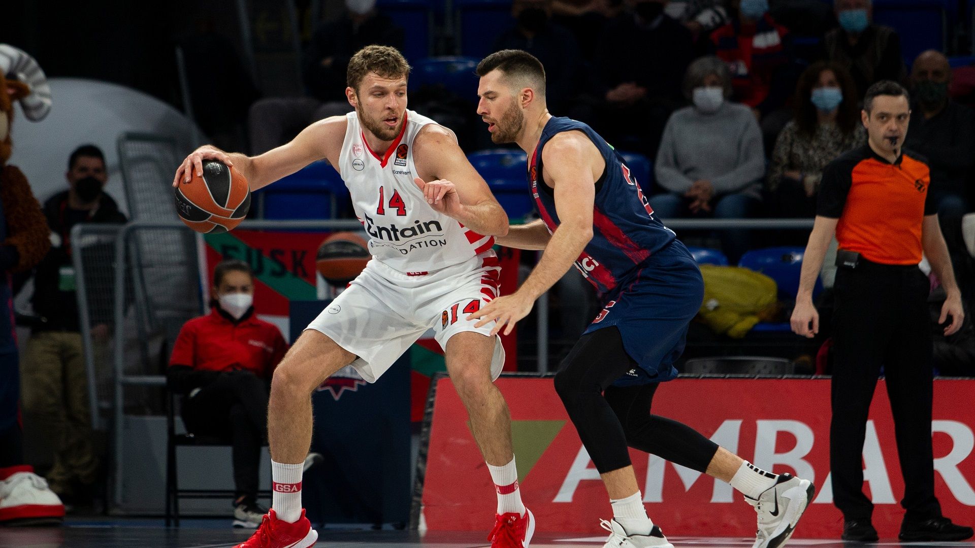 Σημαντικό διπλό στην Βιτόρια!