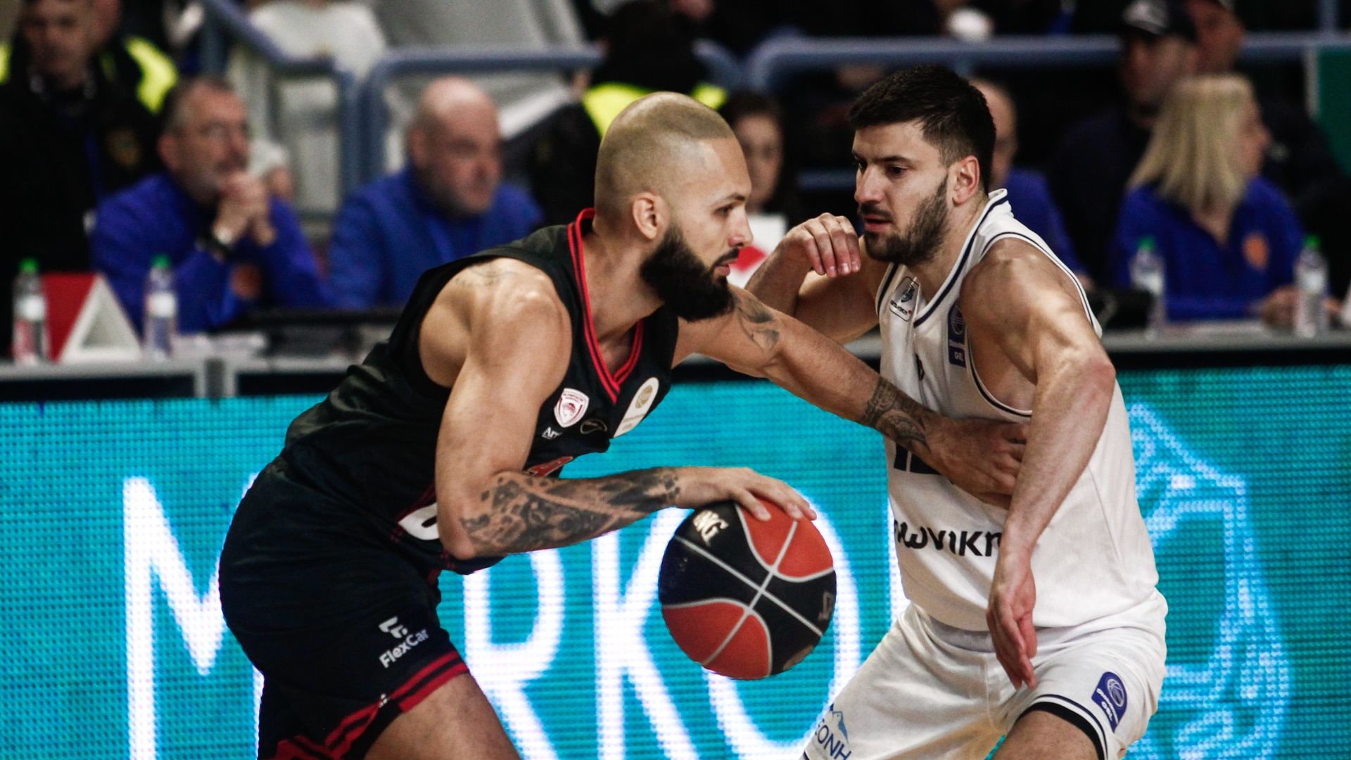 Επιβλητικό πέρασμα από την Καρδίτσα