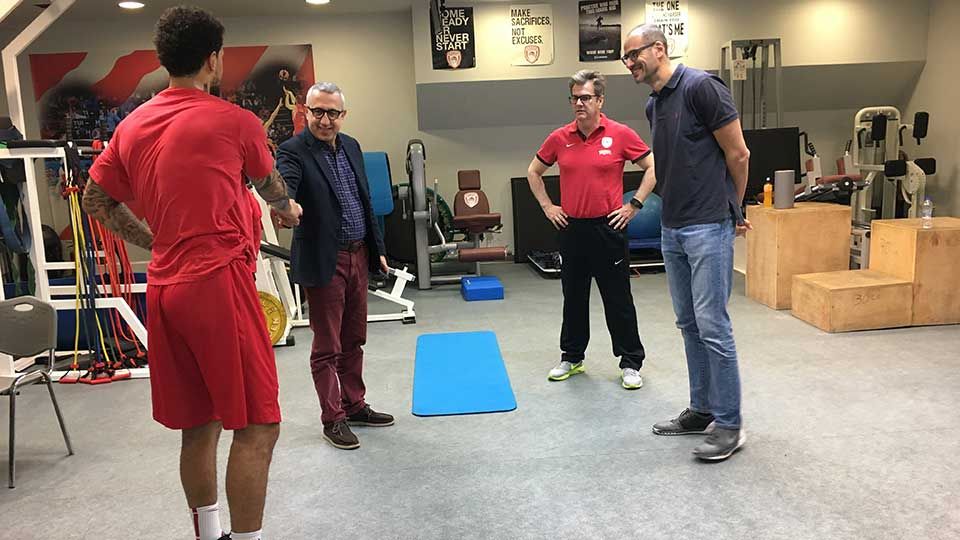 Επίσκεψη για Χάκετ