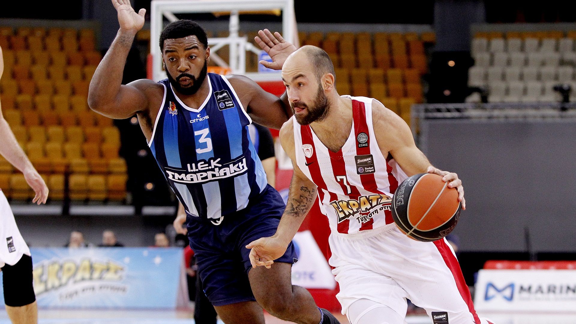 Νίκησε άνετα με τον αρχηγό τον Κόροιβο