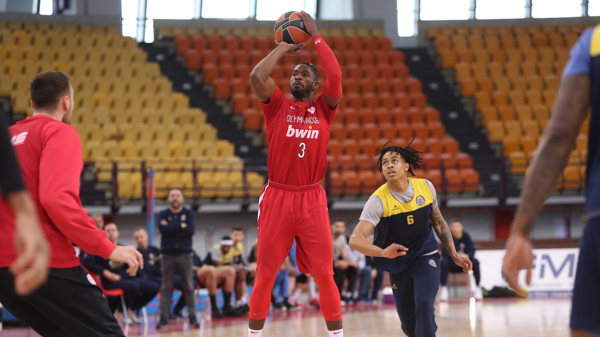 Φιλικό: Ολυμπιακός – Λαύριο 94-62