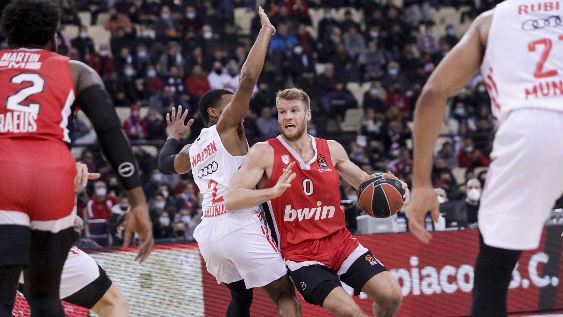 «Σάρωσε» την Μπάγερν!