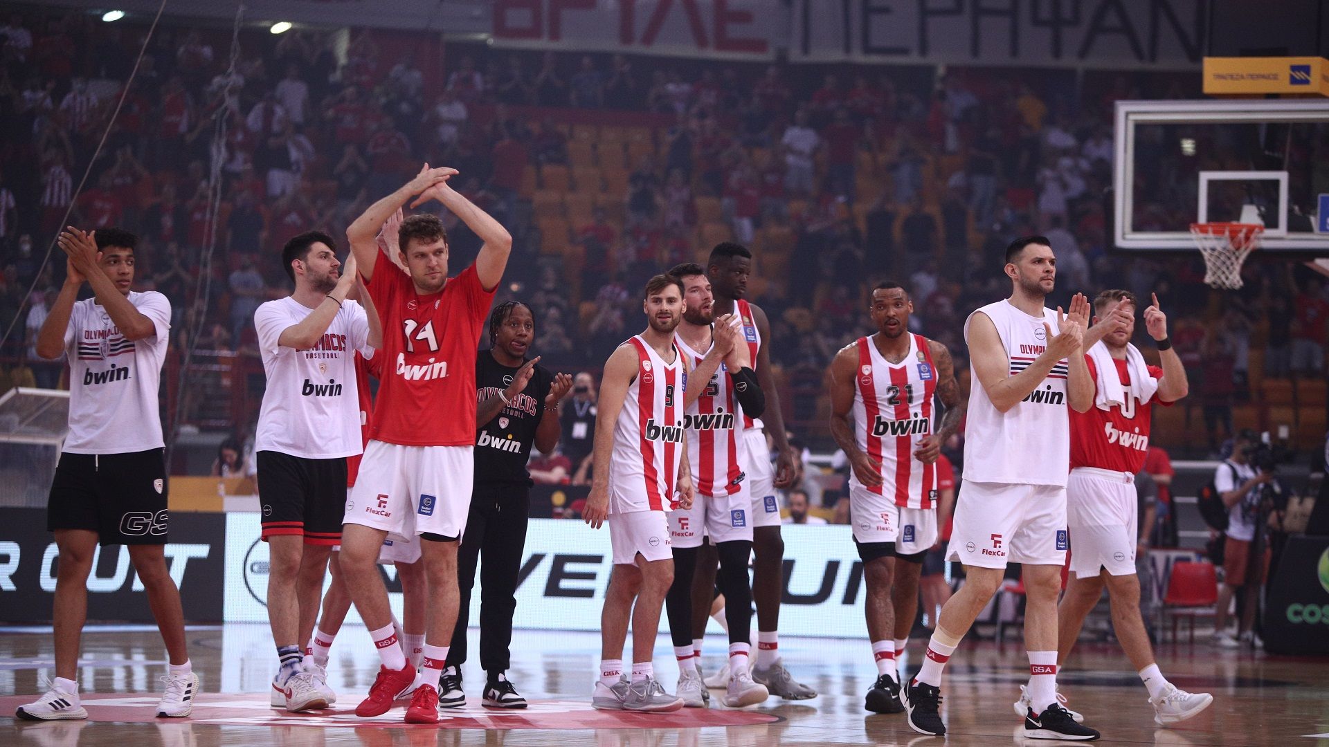 Τα εισιτήρια της φιέστας!