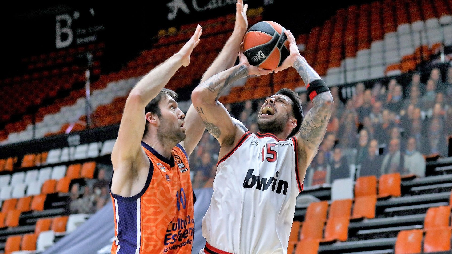 Πήρε το διπλό στην Βαλένθια! (vid)