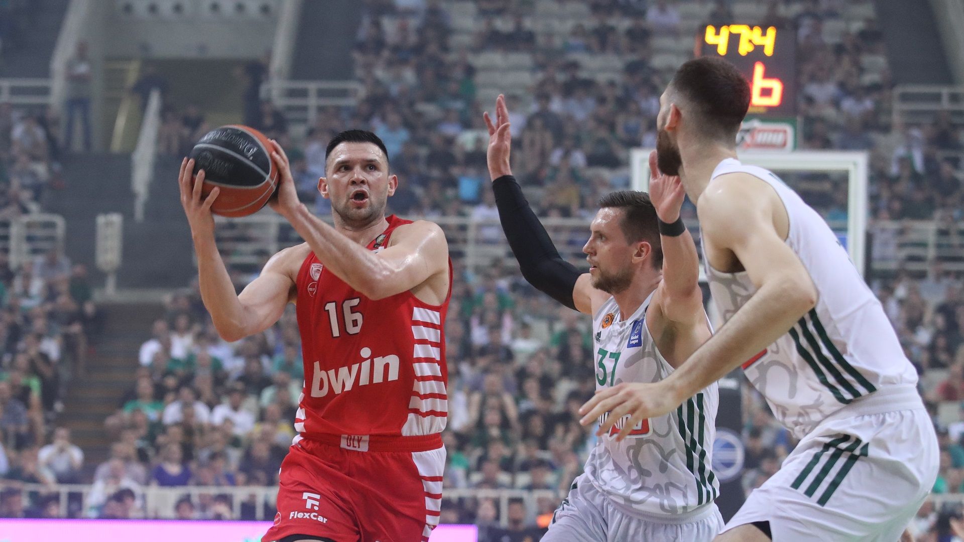 Μπορούσε και... μισός