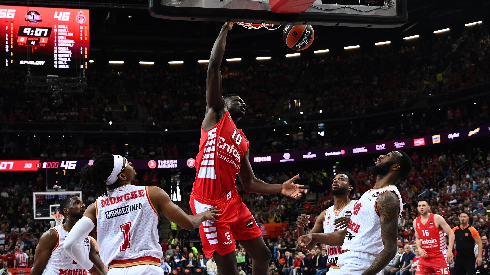 Ο Θρύλος είναι στον τελικό!