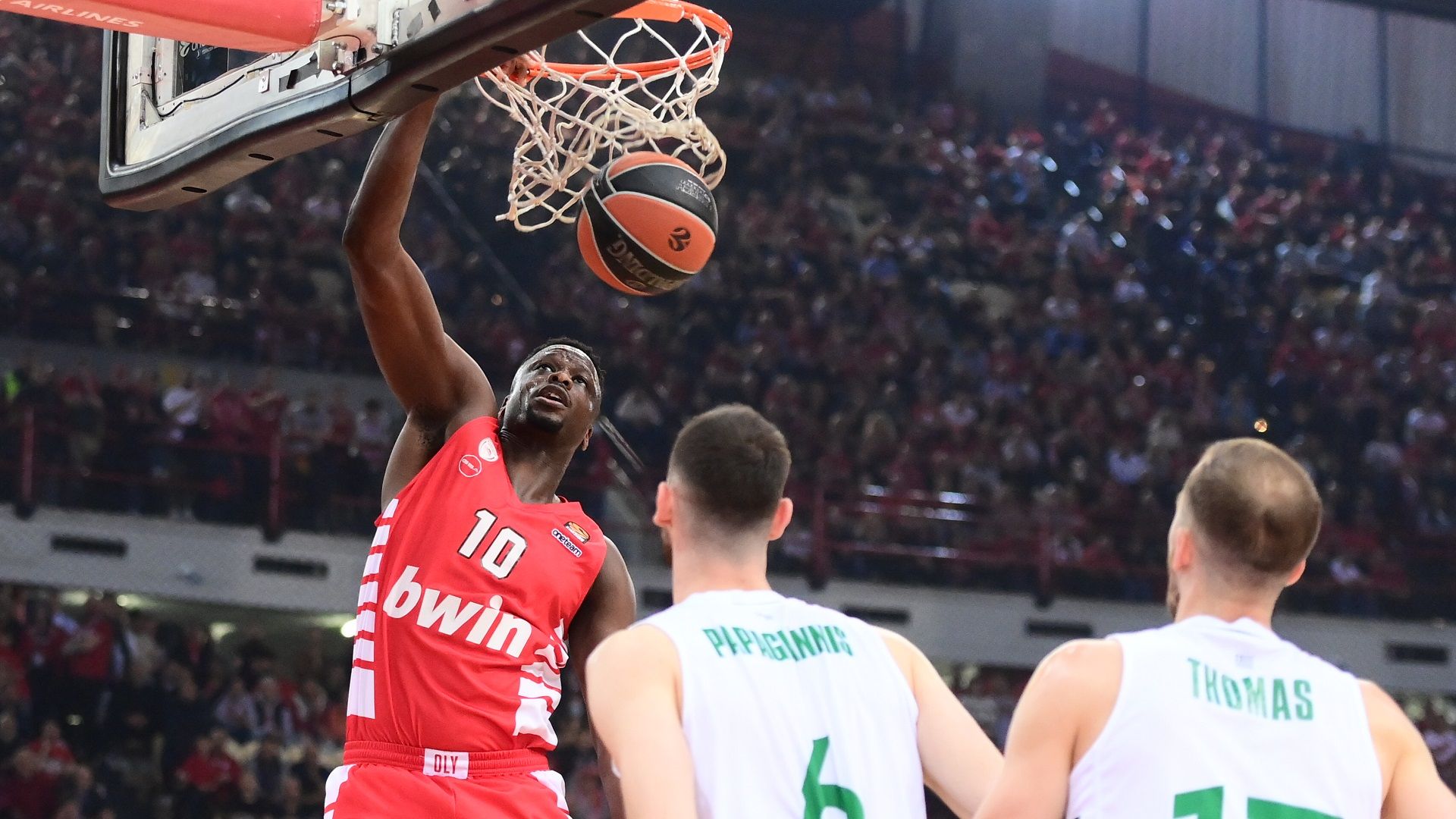 Κόκκινο το ντέρμπι και η κορυφή!