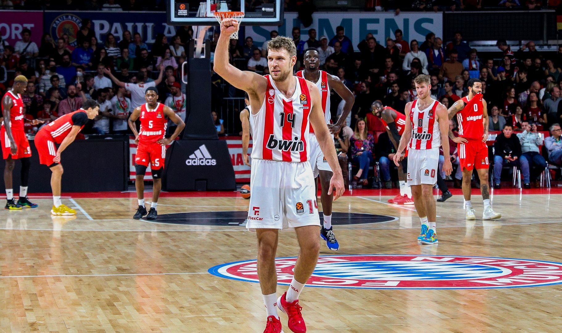 Ο Σάσα των ρεκόρ!