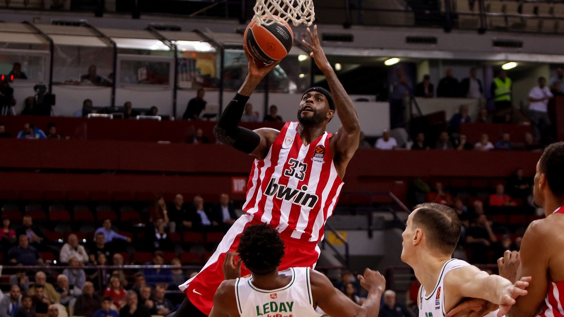 Νίκη επί της Ζαλγκίρις, με ρεκόρ από τον "Πριντ"!