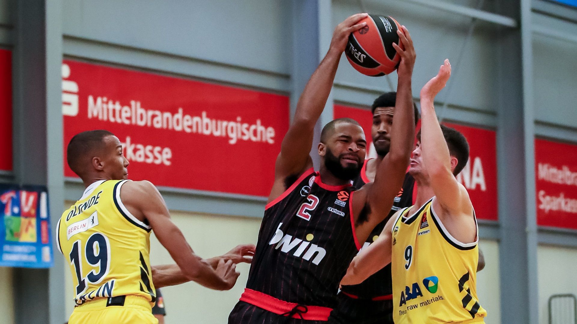 Φιλικός αγώνας: Άλμπα Β. - Ολυμπιακός 71-78