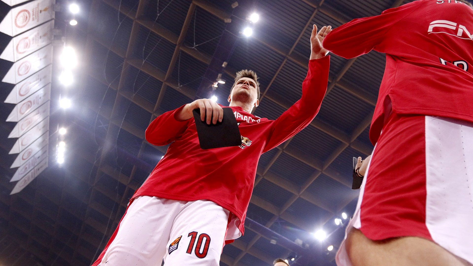 Νοκ άουτ ο Αγραβάνης