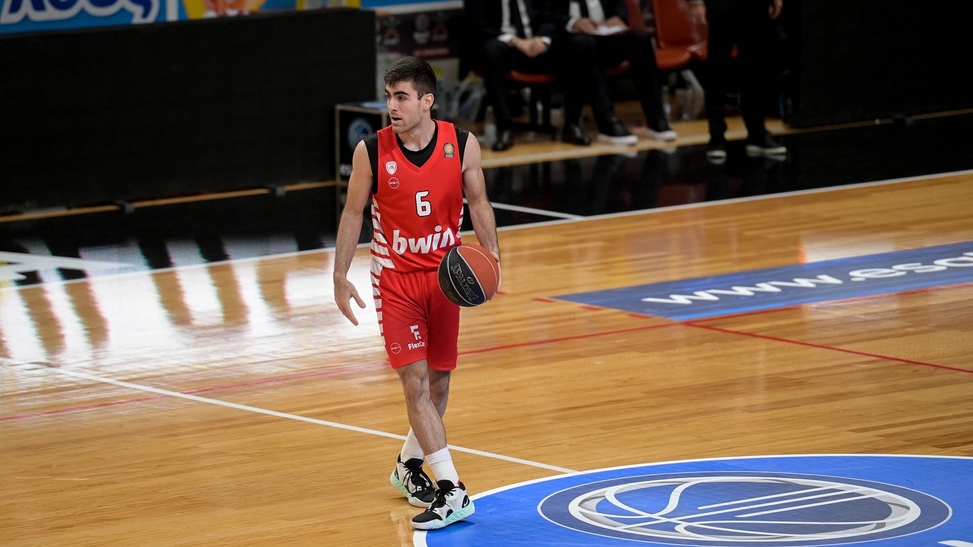 Koloveros on loan to Lavrio