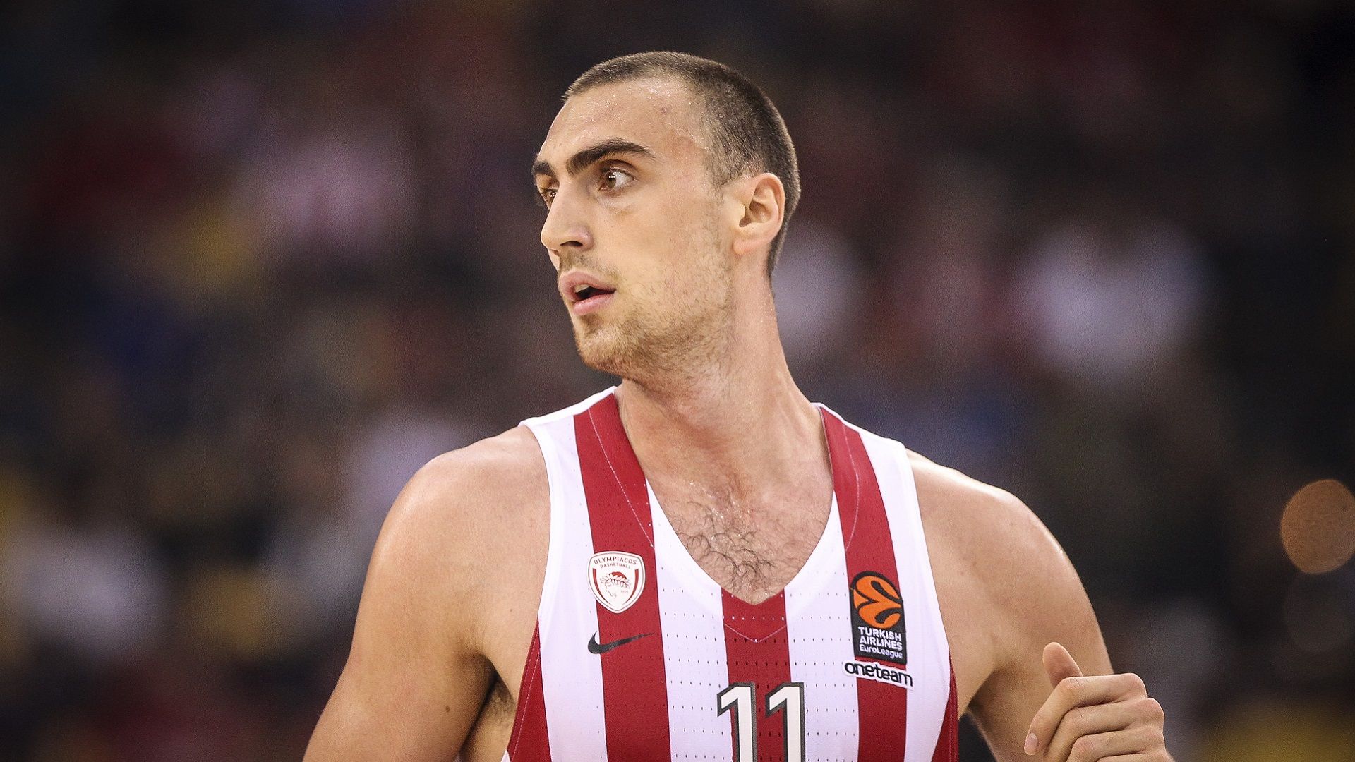 Εκτός 12άδας ο Μιλουτίνοφ